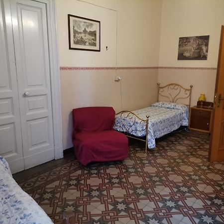 I Mici Di Emy Appartement Catánia Buitenkant foto