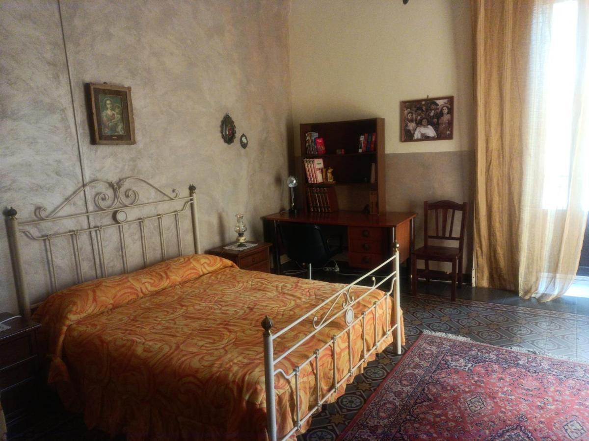 I Mici Di Emy Appartement Catánia Buitenkant foto