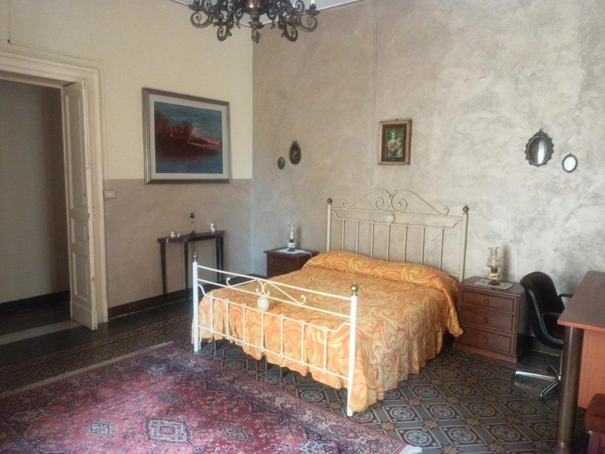 I Mici Di Emy Appartement Catánia Buitenkant foto