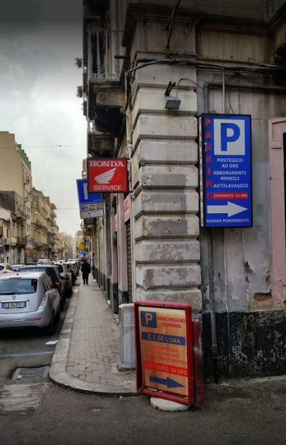 I Mici Di Emy Appartement Catánia Buitenkant foto